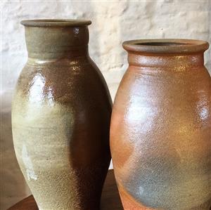 Jern, ler og aske: Træbrændt keramik fra Danmark og Japan